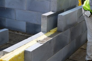Celcon Plus Blocks using Thin-Joint mortar (MMC)