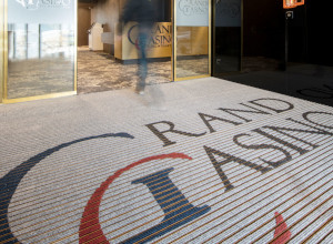 GEGGUS Logo Entrance Matting